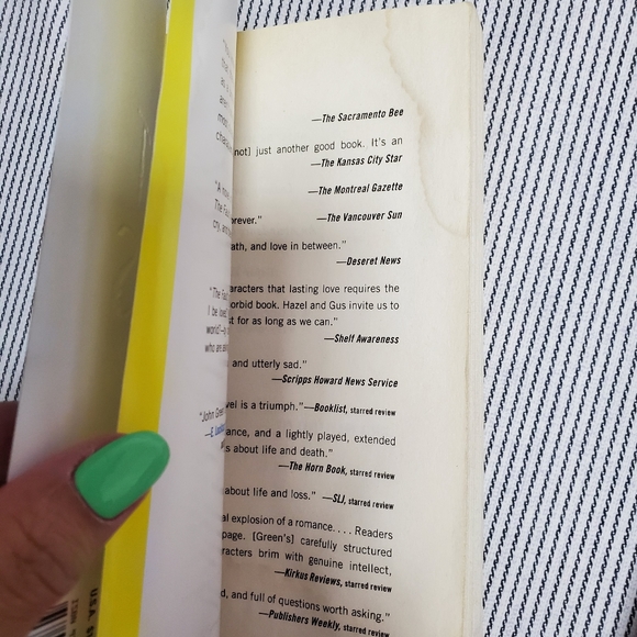 Book Bundle - Picture 10 of 11